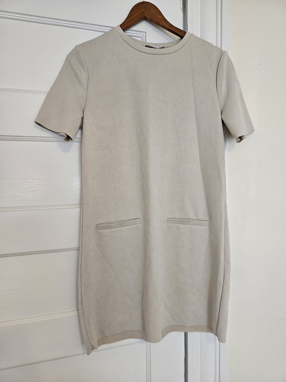 Zara Cream Short-Sleeve Shift Dress